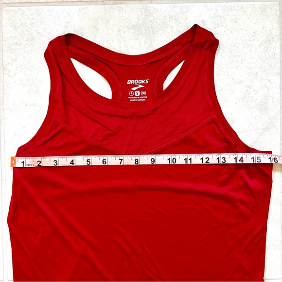 NWOT Brooks Women’s Running Tank - Picture 6 of 7